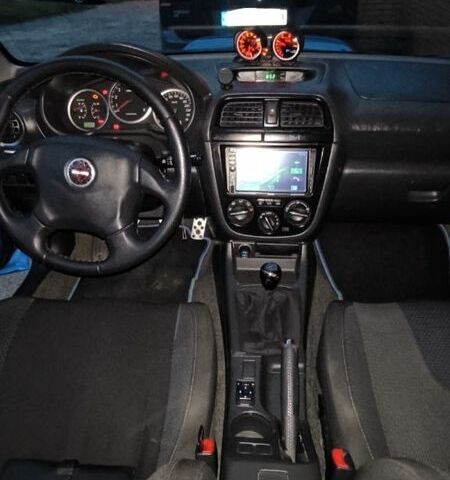 Синий Субару Impreza WRX, объемом двигателя 2 л и пробегом 235 тыс. км за 7500 $, фото 4 на Automoto.ua