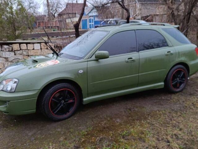 Зеленый Субару Impreza WRX, объемом двигателя 2 л и пробегом 300 тыс. км за 5994 $, фото 1 на Automoto.ua