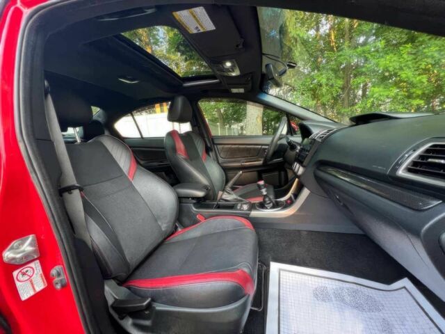 Червоний Субару Імпреза ВРХ СТІ, об'ємом двигуна 2.5 л та пробігом 62 тис. км за 13200 $, фото 8 на Automoto.ua