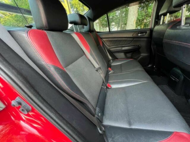 Червоний Субару Імпреза ВРХ СТІ, об'ємом двигуна 2.5 л та пробігом 62 тис. км за 13200 $, фото 9 на Automoto.ua