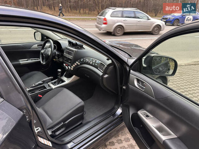 Серый Субару Импреза ВРХ СТИ, объемом двигателя 1.6 л и пробегом 50 тыс. км за 15000 $, фото 25 на Automoto.ua