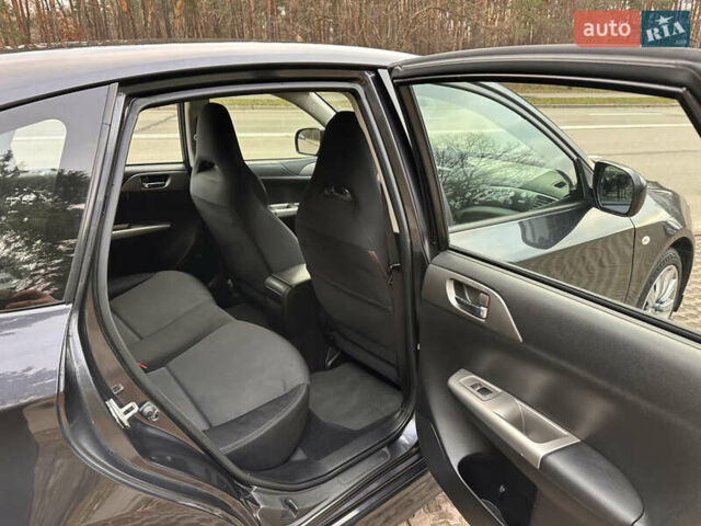 Серый Субару Импреза ВРХ СТИ, объемом двигателя 1.6 л и пробегом 50 тыс. км за 15000 $, фото 33 на Automoto.ua