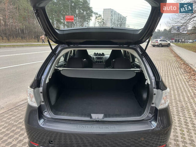 Серый Субару Импреза ВРХ СТИ, объемом двигателя 1.6 л и пробегом 50 тыс. км за 15000 $, фото 26 на Automoto.ua