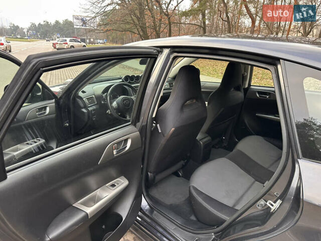 Серый Субару Импреза ВРХ СТИ, объемом двигателя 1.6 л и пробегом 50 тыс. км за 15000 $, фото 22 на Automoto.ua