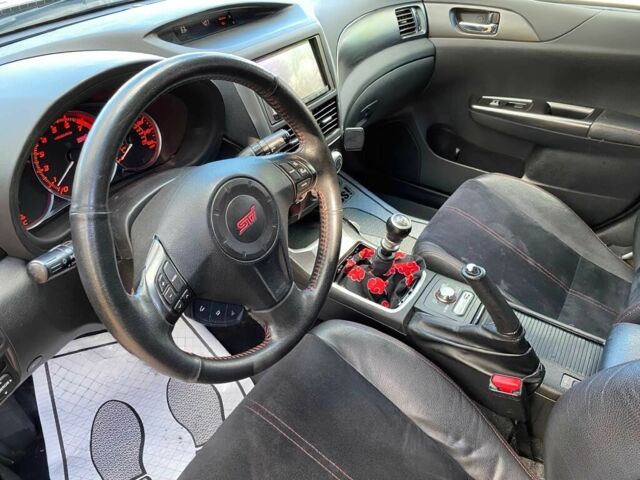 Серый Субару Импреза ВРХ СТИ, объемом двигателя 2.5 л и пробегом 83 тыс. км за 12700 $, фото 7 на Automoto.ua