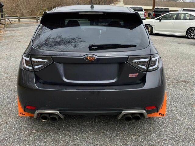 Серый Субару Импреза ВРХ СТИ, объемом двигателя 2.5 л и пробегом 83 тыс. км за 12700 $, фото 4 на Automoto.ua