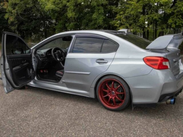 Серый Субару Импреза ВРХ СТИ, объемом двигателя 2.5 л и пробегом 50 тыс. км за 13200 $, фото 4 на Automoto.ua