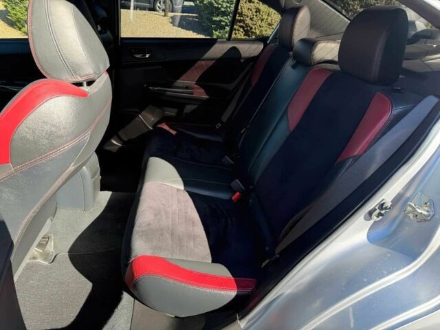 Серый Субару Импреза ВРХ СТИ, объемом двигателя 2.5 л и пробегом 70 тыс. км за 10000 $, фото 10 на Automoto.ua