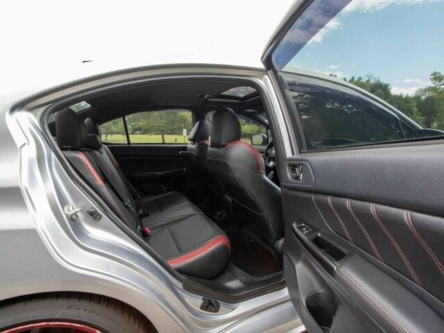 Серый Субару Импреза ВРХ СТИ, объемом двигателя 2.5 л и пробегом 50 тыс. км за 13200 $, фото 11 на Automoto.ua