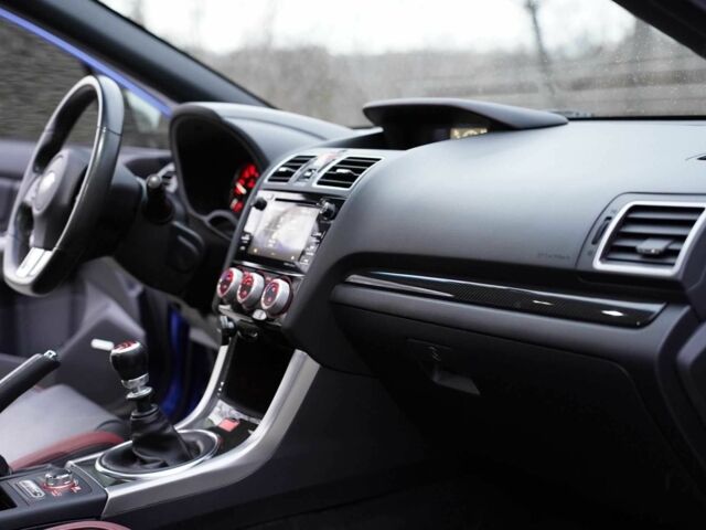 Синій Субару Імпреза ВРХ СТІ, об'ємом двигуна 0 л та пробігом 60 тис. км за 16000 $, фото 7 на Automoto.ua