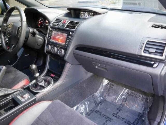 Синий Субару Импреза ВРХ СТИ, объемом двигателя 2.5 л и пробегом 90 тыс. км за 11000 $, фото 12 на Automoto.ua