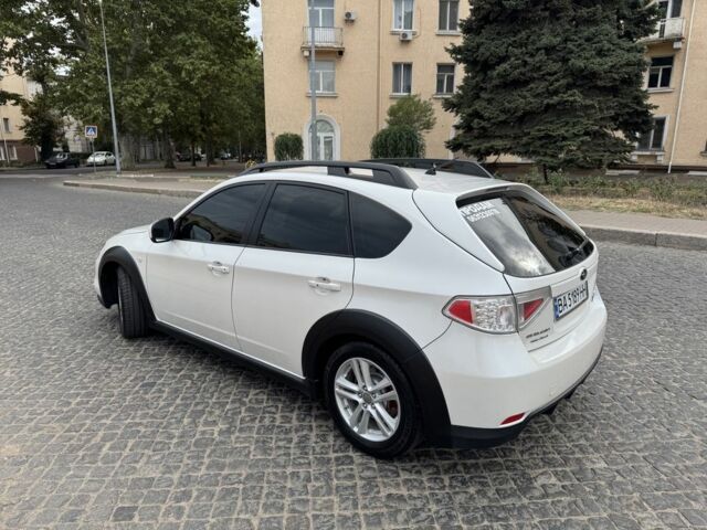 Белый Субару Impreza XV, объемом двигателя 2 л и пробегом 240 тыс. км за 9500 $, фото 3 на Automoto.ua