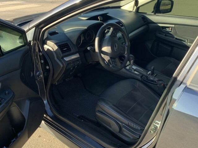 Серый Субару Impreza XV, объемом двигателя 2 л и пробегом 175 тыс. км за 10300 $, фото 4 на Automoto.ua