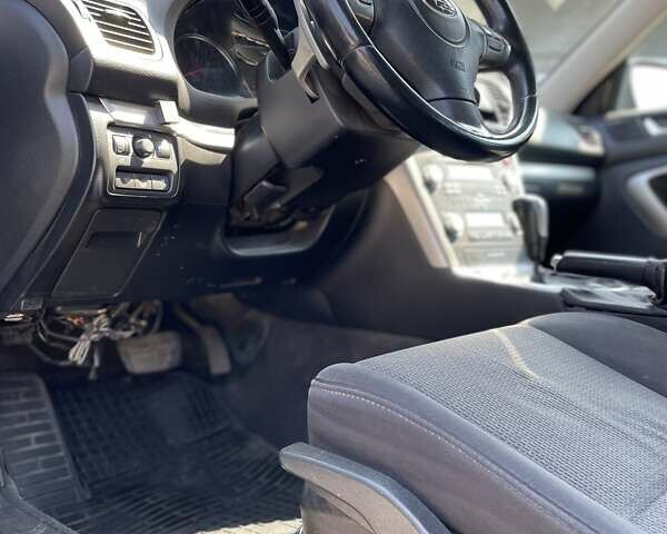 Черный Субару Legacy Outback, объемом двигателя 3 л и пробегом 275 тыс. км за 5600 $, фото 20 на Automoto.ua