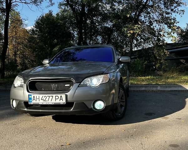Сірий Субару Legacy Outback, об'ємом двигуна 2.5 л та пробігом 318 тис. км за 7300 $, фото 1 на Automoto.ua