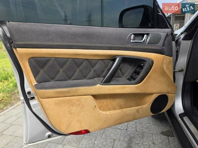 Серый Субару Legacy Outback, объемом двигателя 3 л и пробегом 247 тыс. км за 7800 $, фото 12 на Automoto.ua