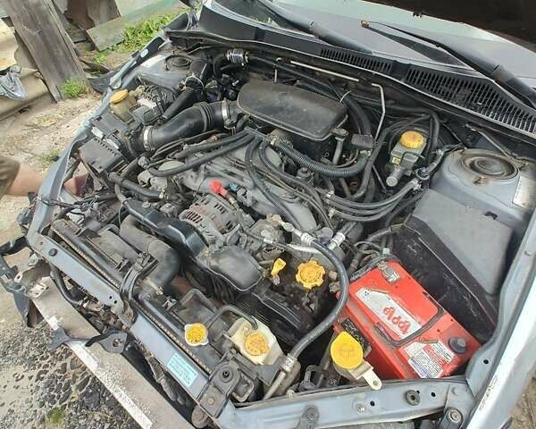 Сірий Субару Legacy Outback, об'ємом двигуна 2.5 л та пробігом 240 тис. км за 2850 $, фото 6 на Automoto.ua