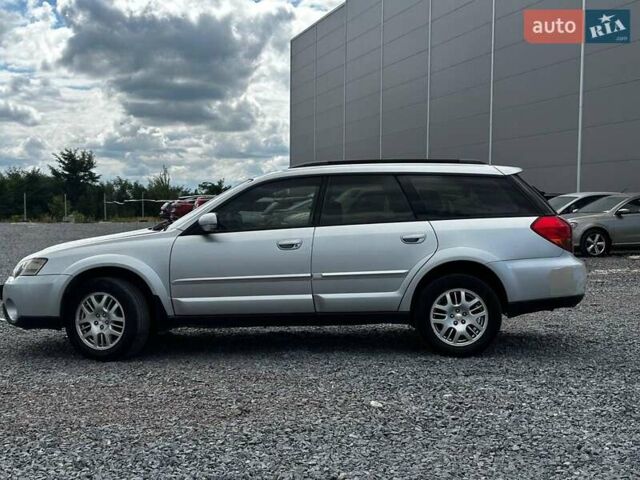 Серый Субару Legacy Outback, объемом двигателя 2.5 л и пробегом 261 тыс. км за 4680 $, фото 2 на Automoto.ua