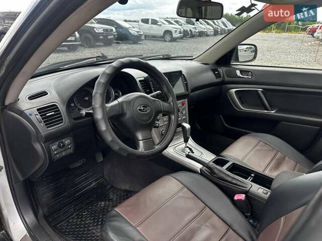 Серый Субару Legacy Outback, объемом двигателя 2.5 л и пробегом 261 тыс. км за 4680 $, фото 14 на Automoto.ua