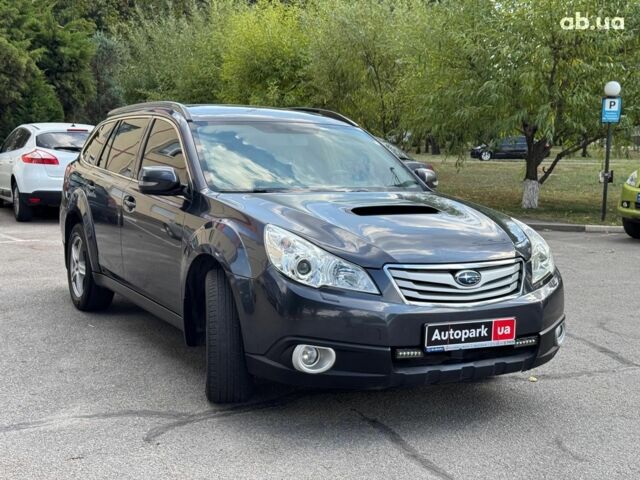 Сірий Субару Legacy Outback, об'ємом двигуна 2 л та пробігом 257 тис. км за 8990 $, фото 6 на Automoto.ua