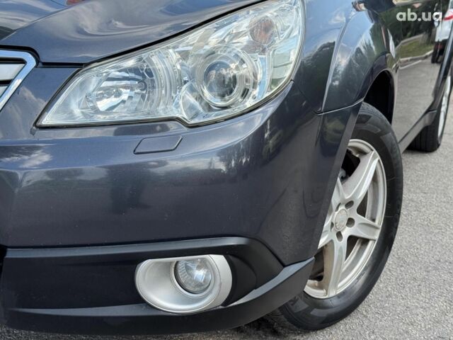 Сірий Субару Legacy Outback, об'ємом двигуна 2 л та пробігом 257 тис. км за 8990 $, фото 8 на Automoto.ua