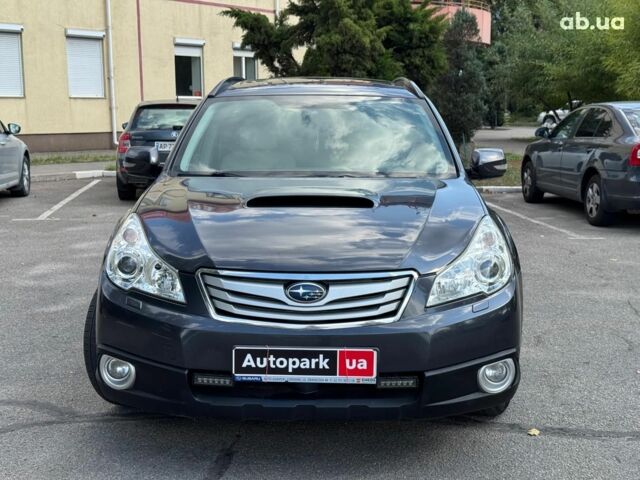 Сірий Субару Legacy Outback, об'ємом двигуна 2 л та пробігом 257 тис. км за 8990 $, фото 7 на Automoto.ua