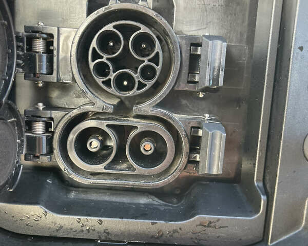 Білий Субару Solterra, об'ємом двигуна 0 л та пробігом 10 тис. км за 28200 $, фото 56 на Automoto.ua