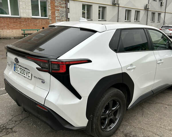 Белый Субару Solterra, объемом двигателя 0 л и пробегом 53 тыс. км за 22900 $, фото 3 на Automoto.ua