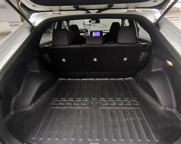 Белый Субару Solterra, объемом двигателя 0 л и пробегом 47 тыс. км за 22900 $, фото 10 на Automoto.ua