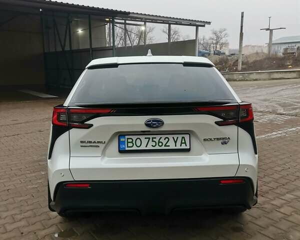 Белый Субару Solterra, объемом двигателя 0 л и пробегом 47 тыс. км за 22900 $, фото 7 на Automoto.ua
