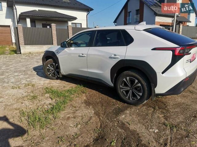 Белый Субару Solterra, объемом двигателя 0 л и пробегом 46 тыс. км за 22000 $, фото 9 на Automoto.ua
