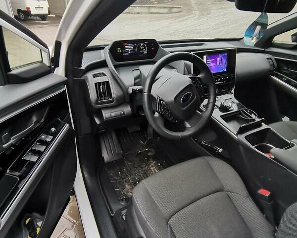 Белый Субару Solterra, объемом двигателя 0 л и пробегом 47 тыс. км за 22900 $, фото 12 на Automoto.ua