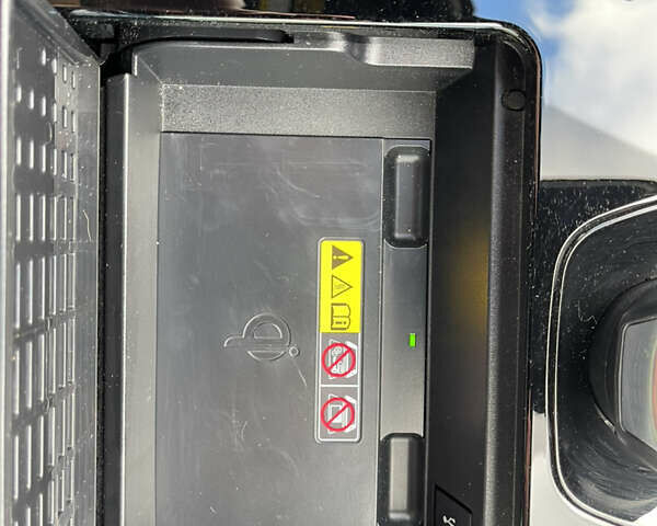 Білий Субару Solterra, об'ємом двигуна 0 л та пробігом 10 тис. км за 28200 $, фото 47 на Automoto.ua