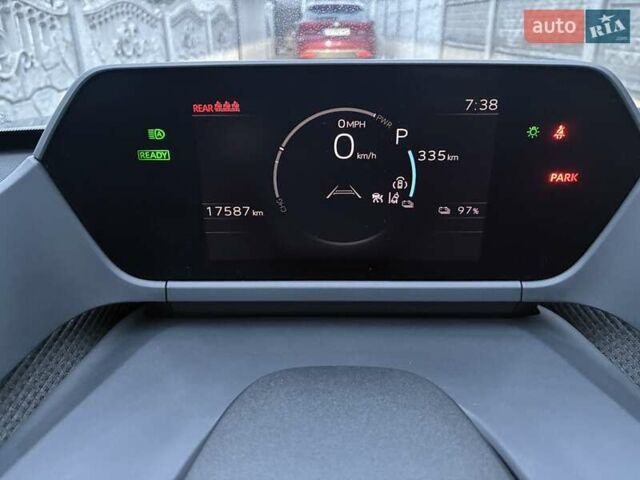 Серый Субару Solterra, объемом двигателя 0 л и пробегом 17 тыс. км за 24800 $, фото 15 на Automoto.ua