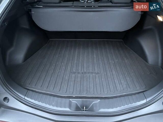 Серый Субару Solterra, объемом двигателя 0 л и пробегом 17 тыс. км за 24800 $, фото 9 на Automoto.ua