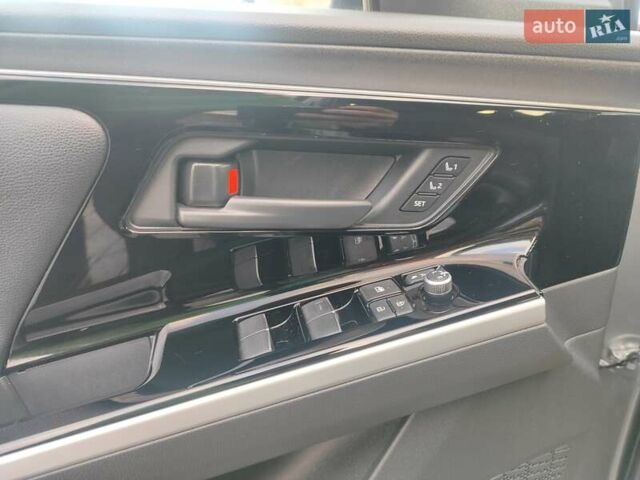 Серый Субару Solterra, объемом двигателя 0 л и пробегом 13 тыс. км за 25000 $, фото 25 на Automoto.ua