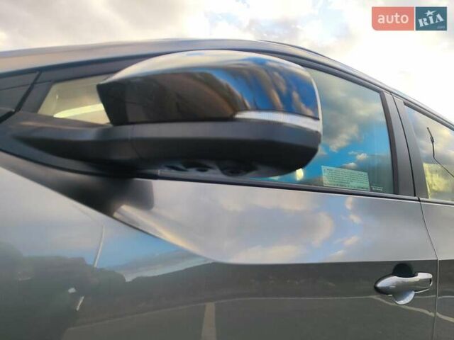 Серый Субару Solterra, объемом двигателя 0 л и пробегом 13 тыс. км за 25000 $, фото 34 на Automoto.ua