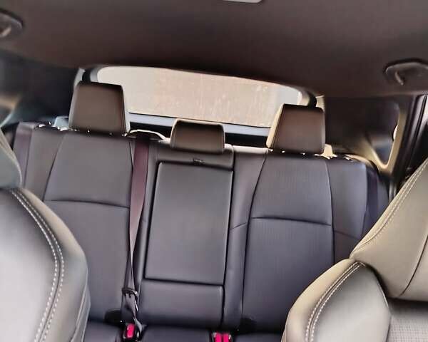 Серый Субару Solterra, объемом двигателя 0 л и пробегом 13 тыс. км за 25000 $, фото 16 на Automoto.ua