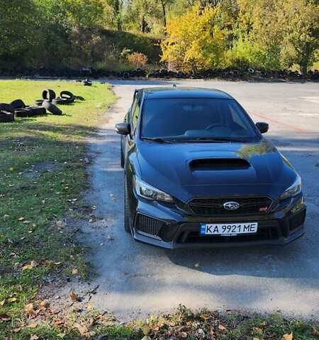 Чорний Субару WRX STI, об'ємом двигуна 2.46 л та пробігом 50 тис. км за 28500 $, фото 1 на Automoto.ua