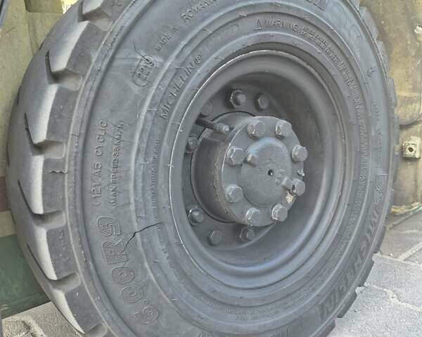 Желтый Сумитомо ФГ, объемом двигателя 2.1 л и пробегом 789 тыс. км за 9300 $, фото 9 на Automoto.ua