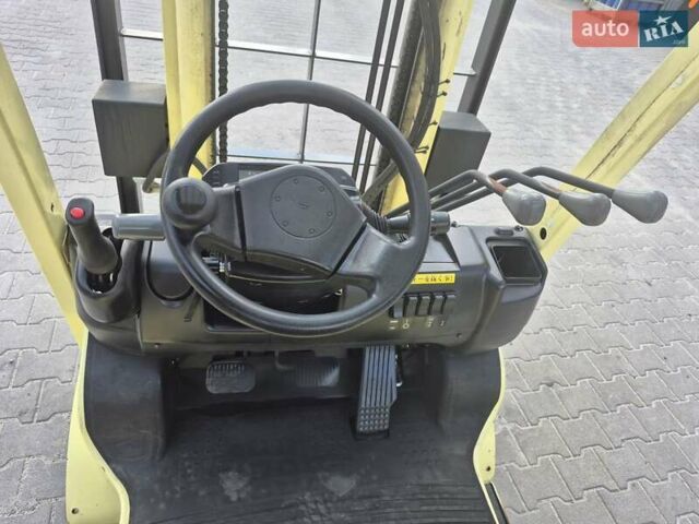 Желтый Сумитомо ФГ, объемом двигателя 2.1 л и пробегом 789 тыс. км за 9300 $, фото 6 на Automoto.ua