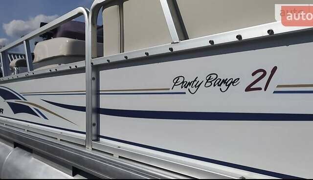 Сан Тракер Пати Барг 2007 в Киеве на Automoto.ua Белый Сан Тракер Пати Барг, объемом двигателя 0 л и пробегом 500 тыс. км за 32000 $, фото 23 на Automoto.ua