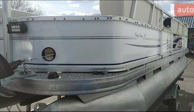 Сан Тракер Пати Барг 2007 в Киеве на Automoto.ua Белый Сан Тракер Пати Барг, объемом двигателя 0 л и пробегом 500 тыс. км за 32000 $, фото 16 на Automoto.ua