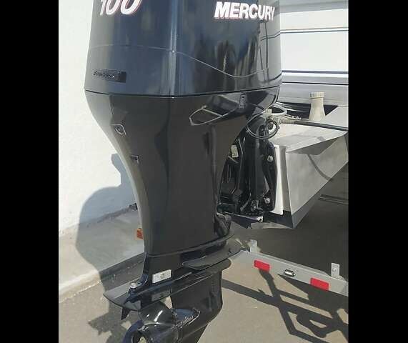 Сан Тракер Пати Барг 2007 в Киеве на Automoto.ua Белый Сан Тракер Пати Барг, объемом двигателя 0 л и пробегом 500 тыс. км за 32000 $, фото 29 на Automoto.ua