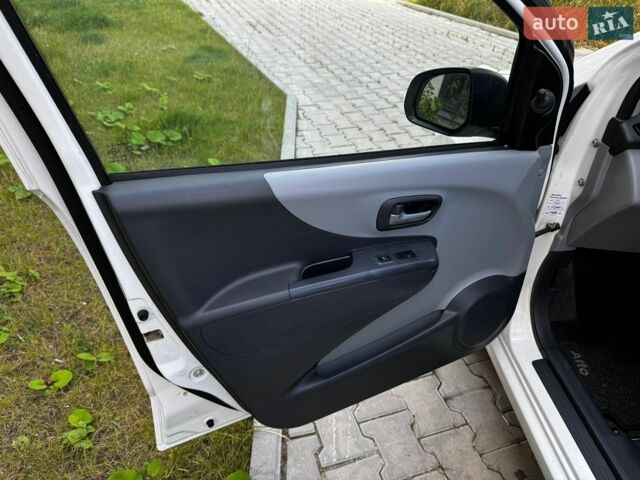 Білий Сузукі Альто, об'ємом двигуна 1 л та пробігом 128 тис. км за 5550 $, фото 48 на Automoto.ua