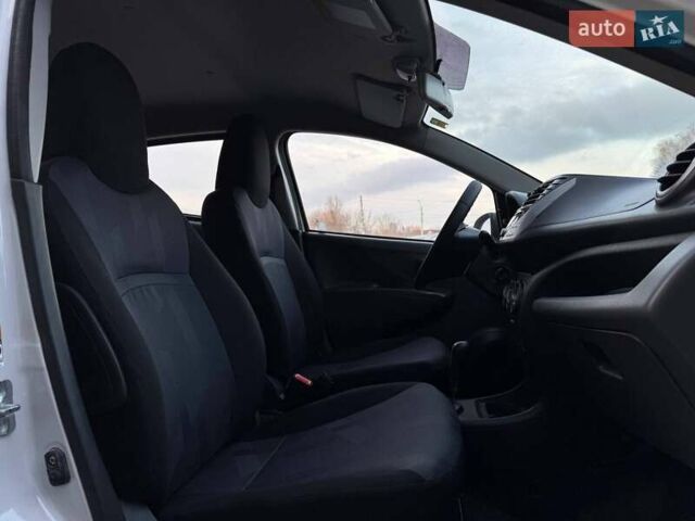 Белый Сузуки Альто, объемом двигателя 1 л и пробегом 171 тыс. км за 7300 $, фото 31 на Automoto.ua