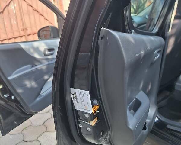 Черный Сузуки Альто, объемом двигателя 1 л и пробегом 173 тыс. км за 5800 $, фото 3 на Automoto.ua