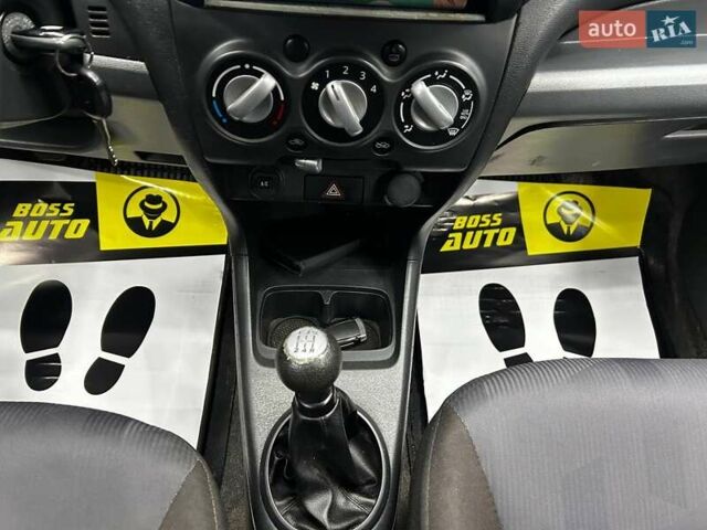 Черный Сузуки Альто, объемом двигателя 1 л и пробегом 136 тыс. км за 5800 $, фото 16 на Automoto.ua