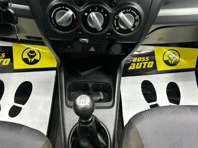 Сузуки Альто 2013 в Черновцах на Automoto.ua Черный Сузуки Альто, объемом двигателя 1 л и пробегом 136 тыс. км за 5800 $, фото 13 на Automoto.ua