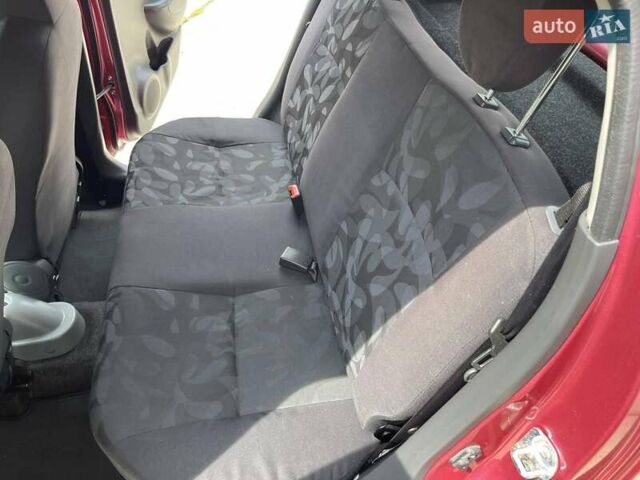 Красный Сузуки Альто, объемом двигателя 1 л и пробегом 147 тыс. км за 3990 $, фото 39 на Automoto.ua